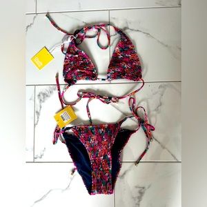 Size XL top - Size L Bottom